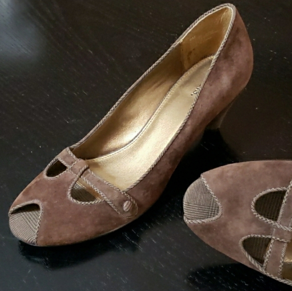 TORRID MORGAN Suede Peep Toe Kitten Heel Brown 9